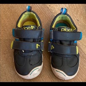 Plae Charlie leather shoes size 8